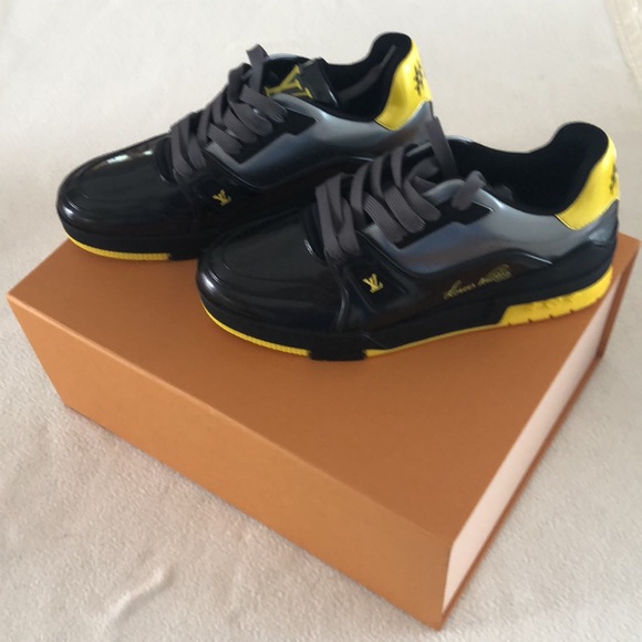 Louis Vuitton Trainer - Picture 4 of 9